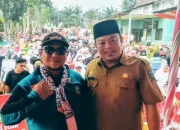 Pawai Karnaval Dalam Rangka HUT RI ke 79 Disaksikan Ribuan Warga Desa Batu Putih Kecamatan Pelawan