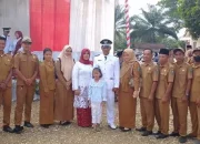 Kades Siliwangi Beserta Perangkatnya Hadiri Upacara Pengibaran Bendera Merah Putih HUT RI ke 79 Tahun 2024