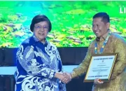 Kadis LHD Sarolangun Raih Penghargaan dari Kementrian LHK 