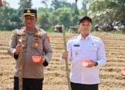 Dukung Penuh Program Ketahanan Pangan Polres Sarolangun Gasss Poll Tanam Jagung Serentak Kuartal III 