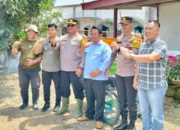 Oke Gassssss,,,,,Kapolres Sarolangun Serahkan Bantuan Satu Unit Mesin Corn Sheller Kepada Gapoktan