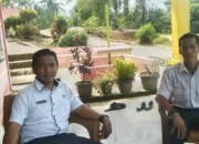 Kepsek Pimpin Langsung Goro Bersama ,Lingkungan SDN 70/VII Bukit Murau Terlihat Bersih dan Sejuk 