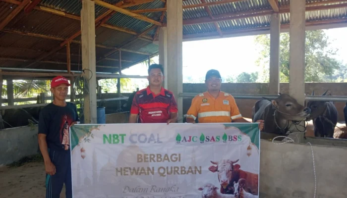 PT AJC dan Group Serahkan 40 Hewan Kurban untuk Warga Sekitar Wilayah Operasional