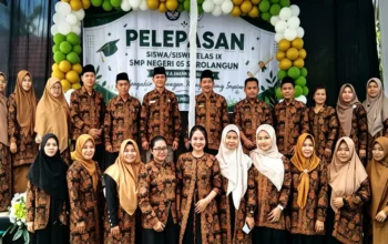 Kepsek Apresiasi Wali Murid Kompak Gelar Acara Pelepasan Siswa – Siswi SMP Negeri 5 Sarolangun Dengan Sangat Sederhana