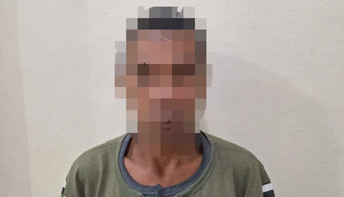 Seorang Pria Usai Serang Istrinya Pakai Sebilah Badik Dengan Sukarela  Menyerahkan Diri Kepihak Kepolisian 